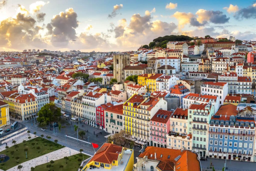 Imagem aérea de apartamentos na capital de Portugal, Lisboa