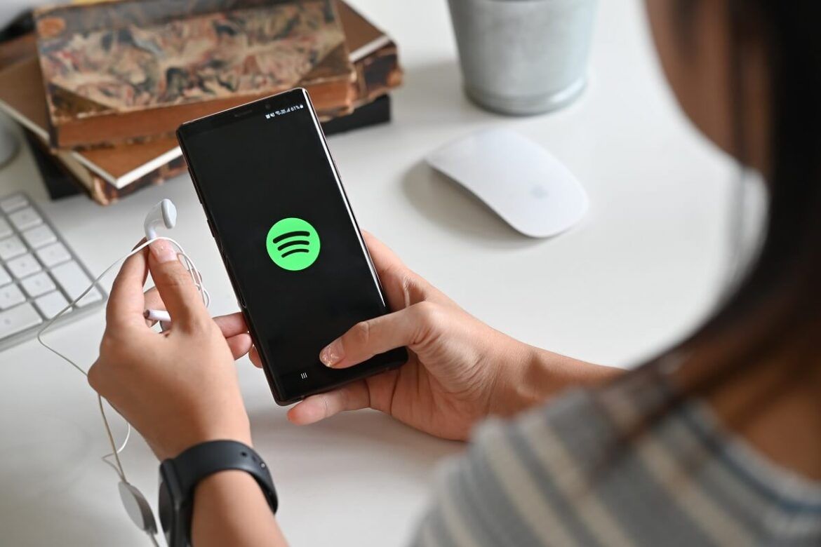 Quer navegar anonimamente no Spotify? Saiba como - ISTOÉ DINHEIRO