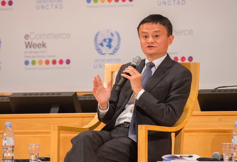 Jack Ma fundou o Alibaba, grupo do qual faz parte o aliexpress, em 1998