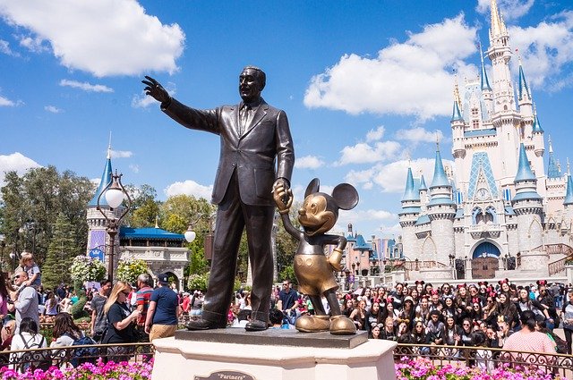 A Disney é uma das maiores empresas do mundo e está alçando um novo patamar ao lançar sua plataforma de streaming.