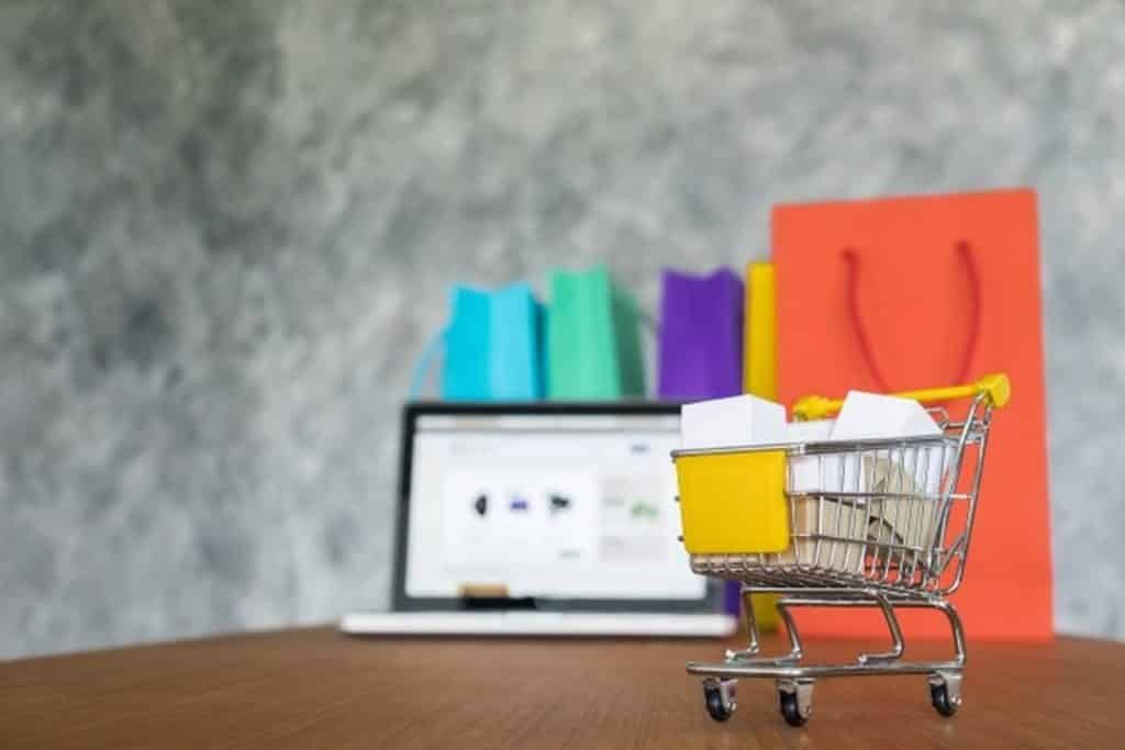 Compras no Exterior,  no Brasil pode mudar TUDO 