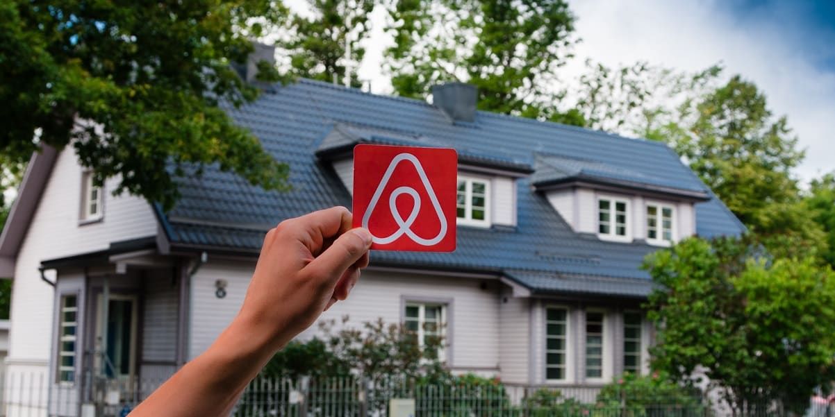 Saiba como colocar um preço em seu imóvel no Airbnb