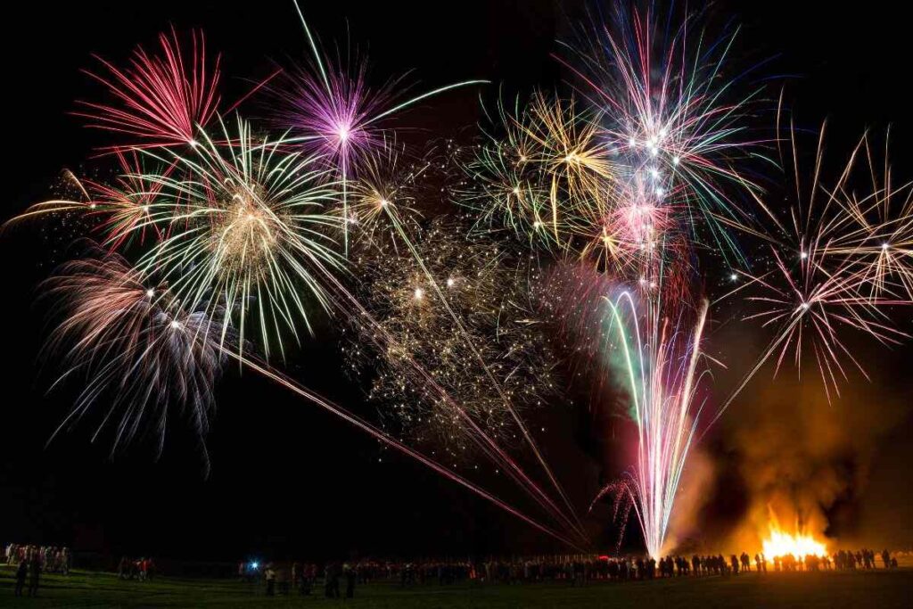 Fogos de artifícios nos feriados no Reino Unido