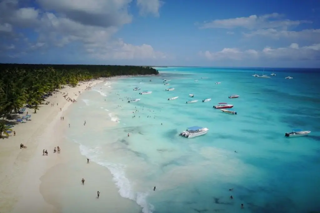 Sabia que as praias da República Dominicana se destacam por sua beleza natural? Conheça as mais incríveis para você adicionar em seu roteiro de viagem!
