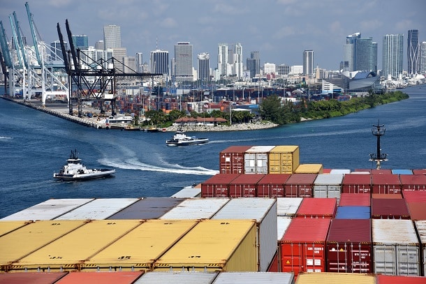 Os Incoterms definem o papel entre vendedor e comprador em uma transação internacional e são divididos em diversas categorias.