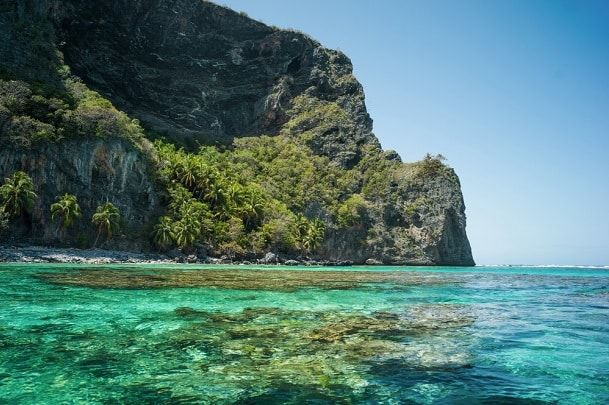 A praia do Frontón (foto) só pode ser acessada de barco, mas a viagem vale a pena. É uma das mais belas praias da República Dominicana.