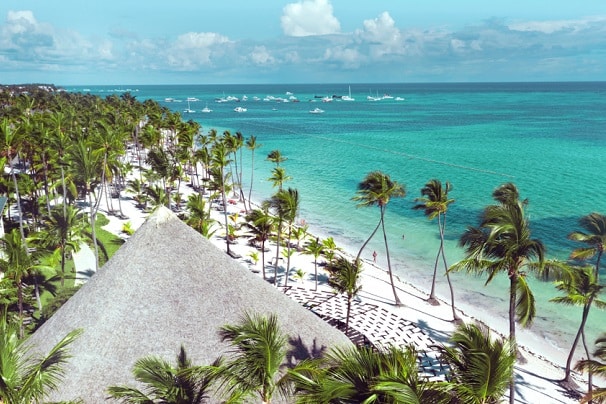 Punta Cana é uma das regiões turísticas mais visitadas do Caribe. Possui infraestrutura completa e algumas das praias mais bonitas do mundo.