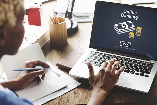 Diversos bancos digitais e tradicionais oferecem a possibilidade de abertura de conta empresarial online, mas quando se trata de transações internacionais a melhor alternativa é a Remessa Online.