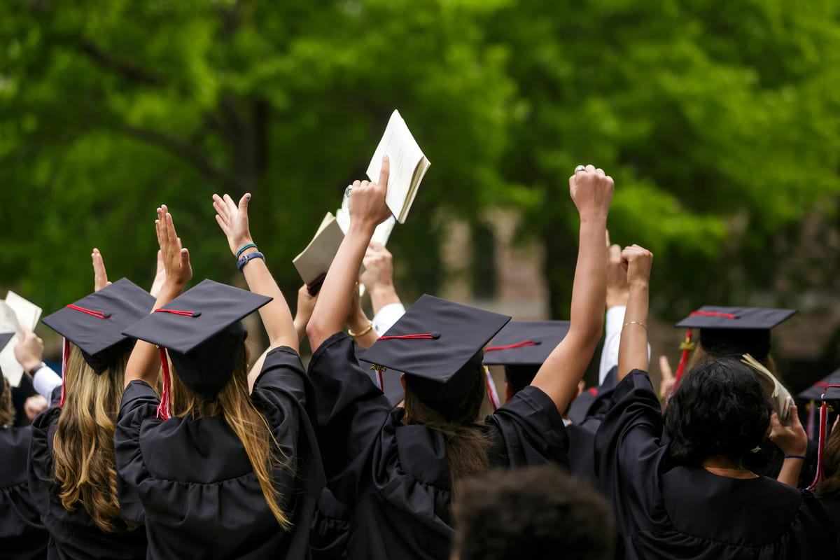 Lux Angola - Harvard e outras universidades dos EUA oferecem 450 cursos  online gratuitos Estudar em uma universidade da Ivy League, como é chamado  o grupo de instituições de elite dos Estados