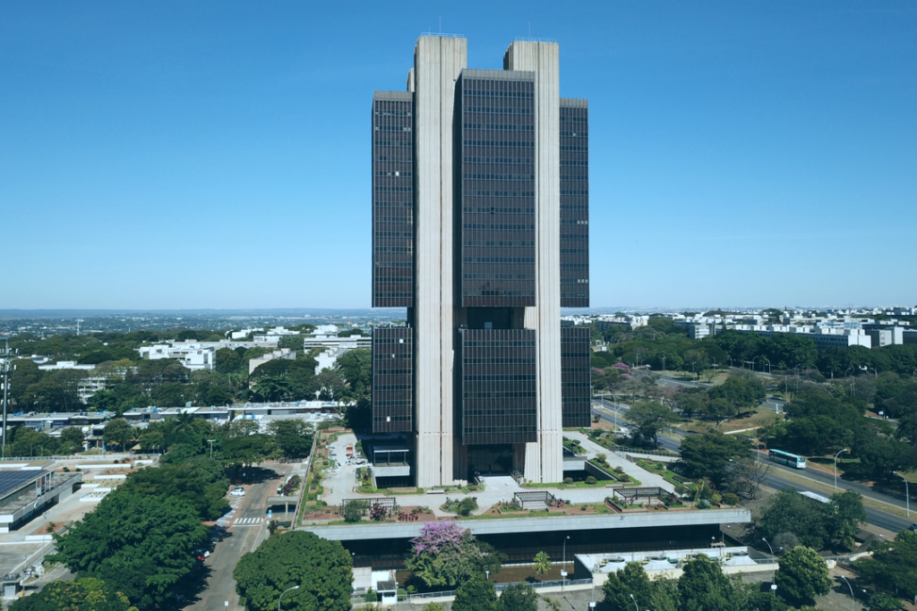 Banco Central do Brasil, também conhecido por BC, BACEN e BCB.
