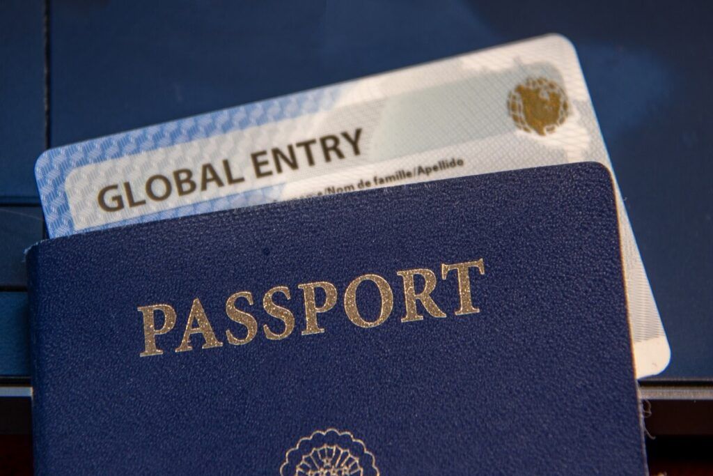 Passaporte com documento Global Entry