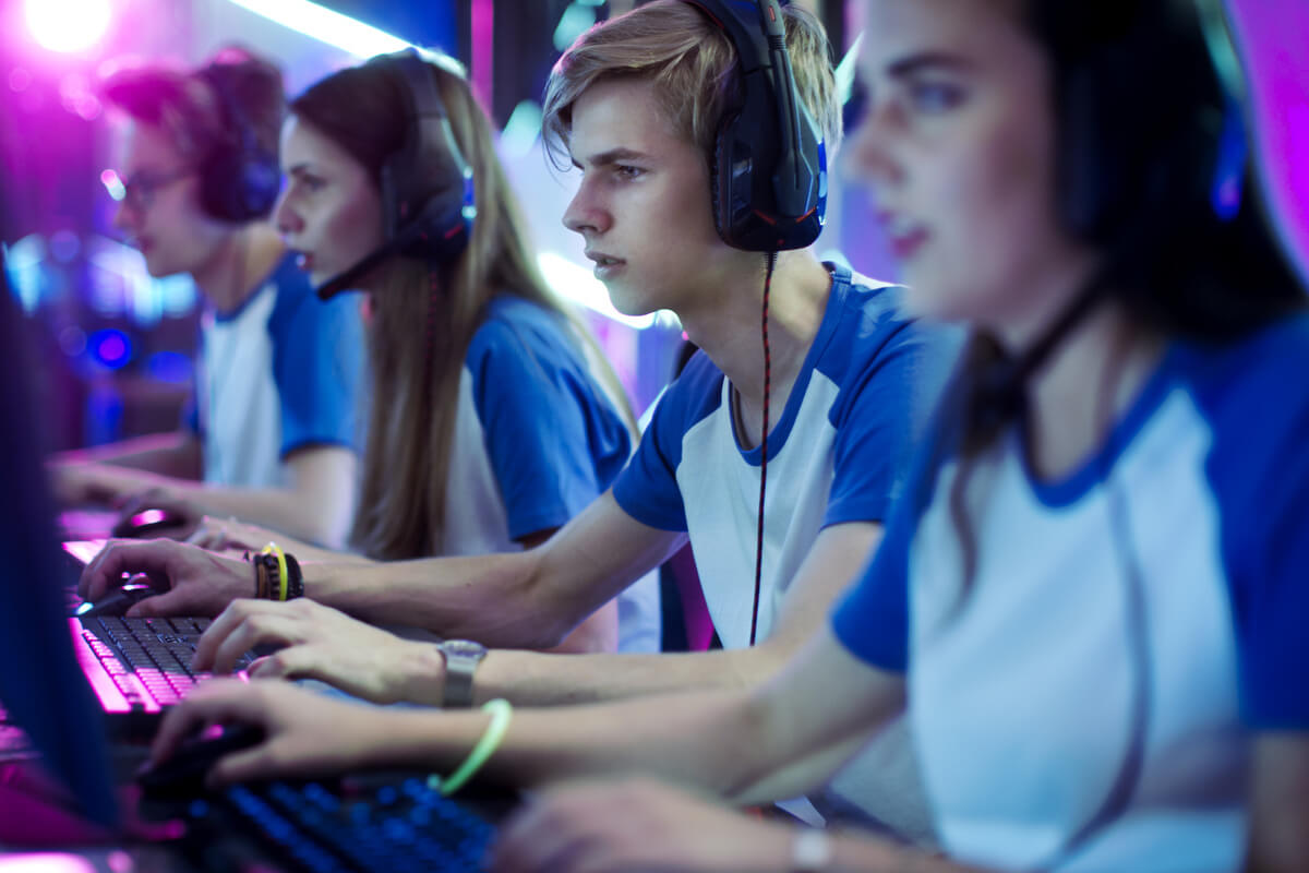 História dos Jogos E-Sports mais populares - Blog de esportes e jogos de  computador