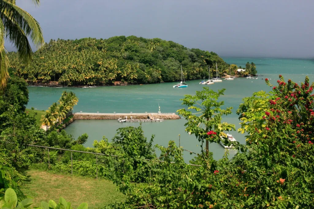 Foto do oceano na Guiana Francesa.