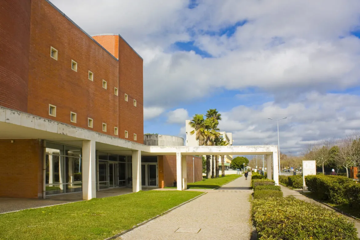 Entrada da Universidade de Aveiro.
