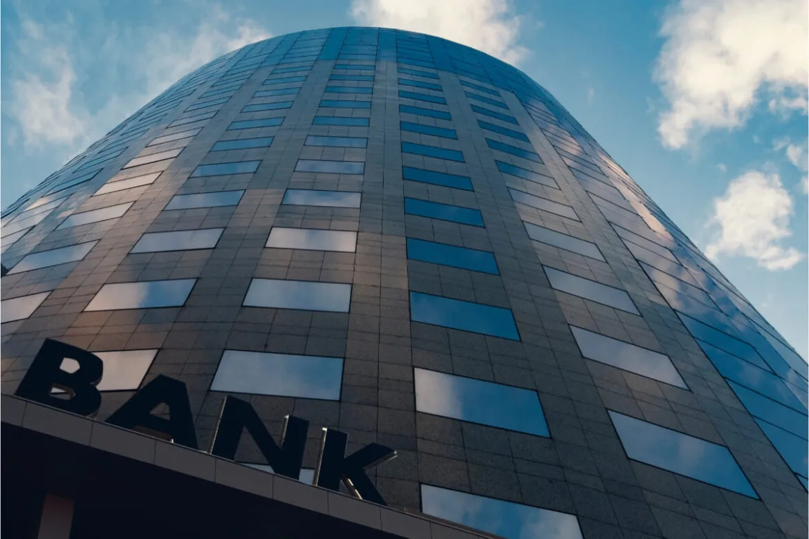 Abrir conta na Europa: o que é preciso e quais melhores bancos