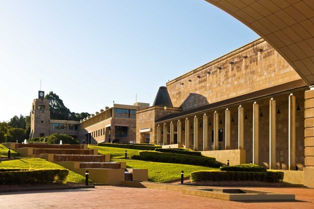 O Campus da Bond University abriga os prédios de vários cursos.