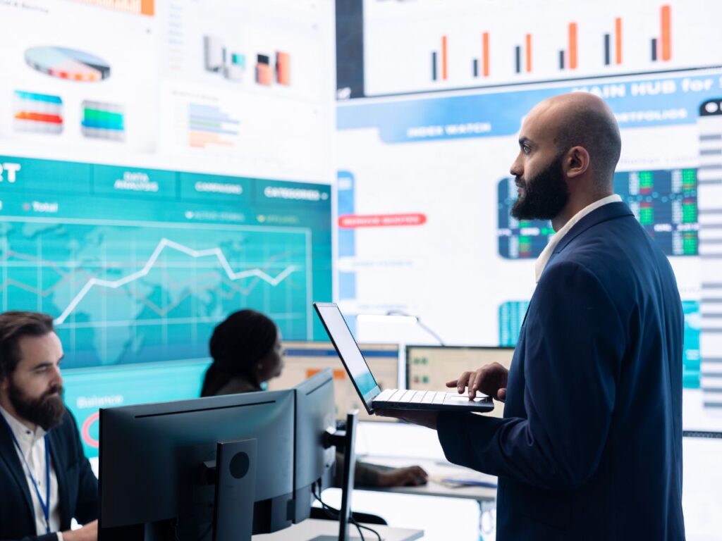 Operadores da NinjaTrader no escritório