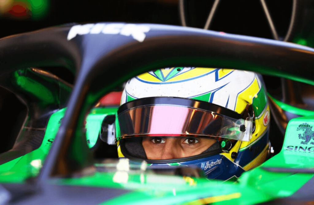 O brasileiro Gabriel Bortoleto faz sua estreia na Fórmula 1 pela Kick Sauber, trazendo de volta um representante do Brasil ao grid.