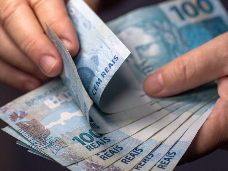 Mercado financeiro reage ao aumento do IOF nesta quinta-feira