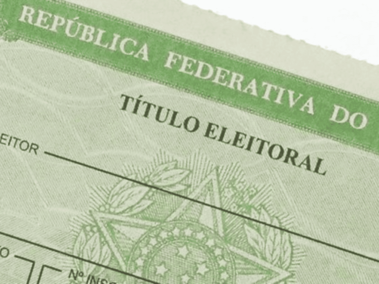 Regularizar o título de eleitor é necessário para não perder direitos fundamentais, como obter passaporte ou assumir cargos públicos