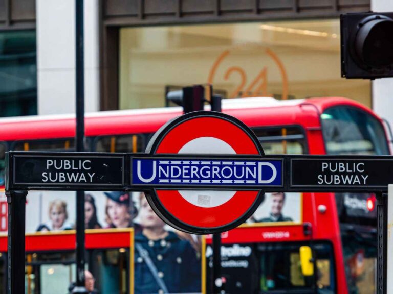 Entrada do metrô de Londres