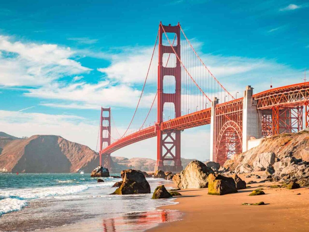 Ponte de San Francisco uma das melhores cidades para fazer intercâmbio nos EUA