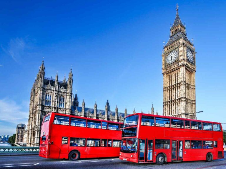 Ônibus Hop-on Hop-off em Londres.