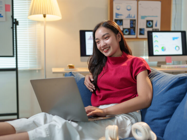A busca por sites que pagam em libras para freelancers pode representar um diferencial na renda