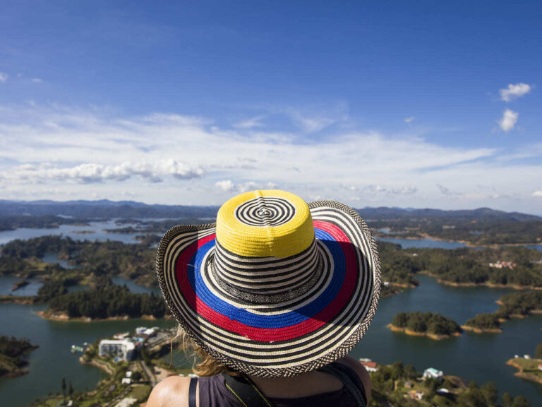 Descubra os países mais baratos para viajar e aproveite destinos incríveis com baixo custo. Saiba quais lugares oferecem hospedagem, alimentação e atrações acessíveis.
