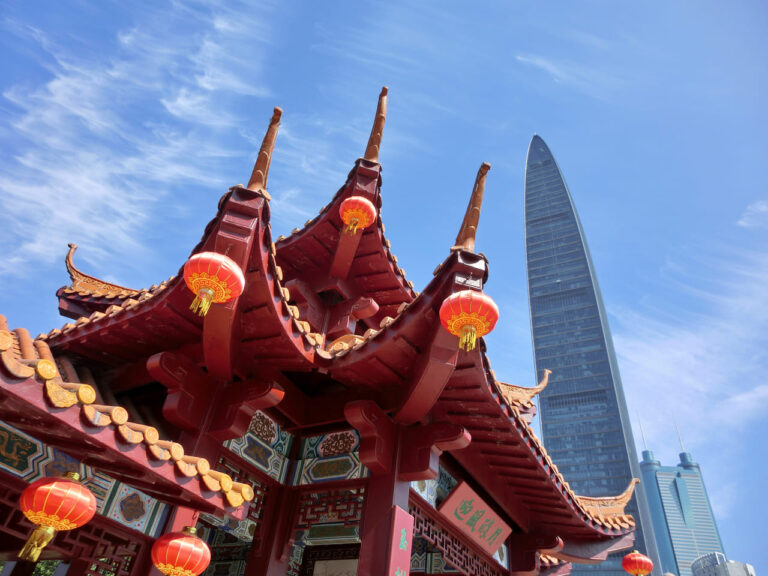 Uma feira na China pode ser uma ótima oportunidade para fazer negócios internacionais e acompanhar tendências em diversos setores.