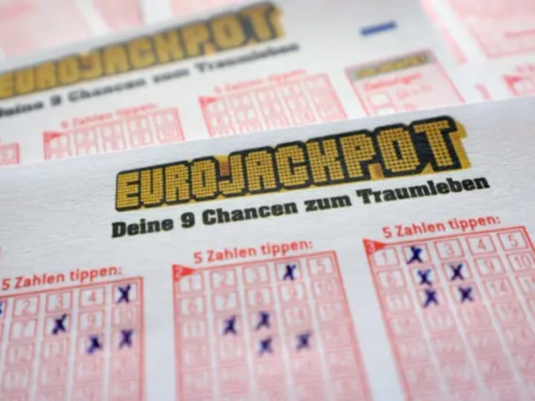 EuroJackpot é uma loteria europeia multinacional com sorteios semanais, regras padronizadas e prêmios altos definidos por arrecadação e acúmulos.