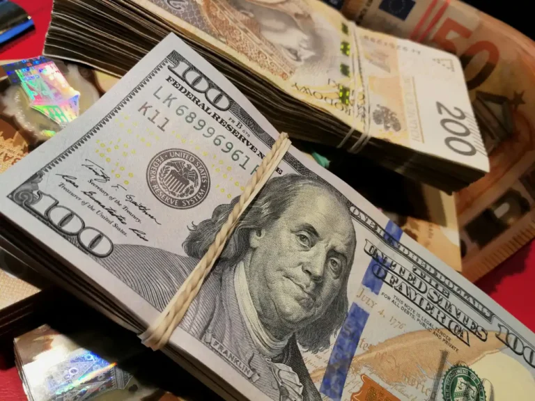 Acompanhe o impacto dos acontecimentos mais relevantes sobre o real versus dólar, euro e libra esterlina, no ‘De Olho no Câmbio’ de 27 a 30 de abril.