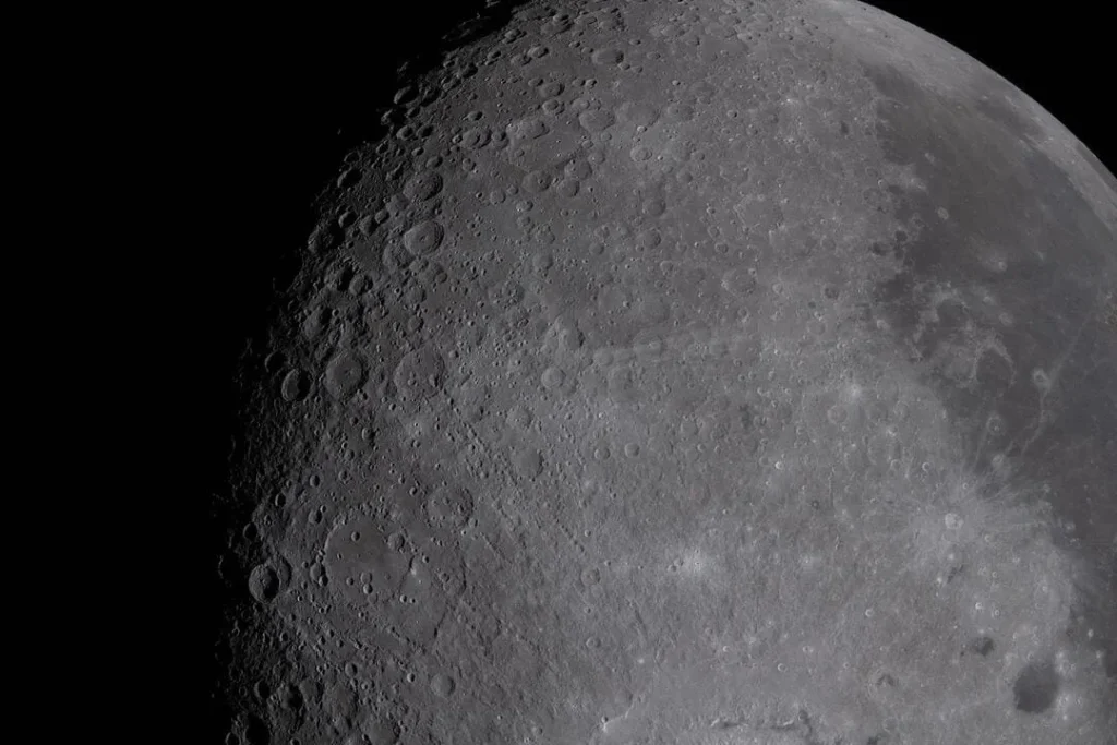 Foto da Lua a partir da missão Artemis II