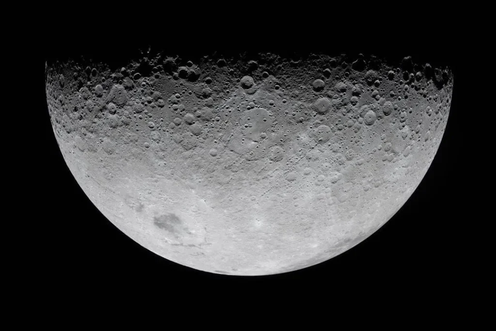 Foto da Lua a partir da missão Artemis II