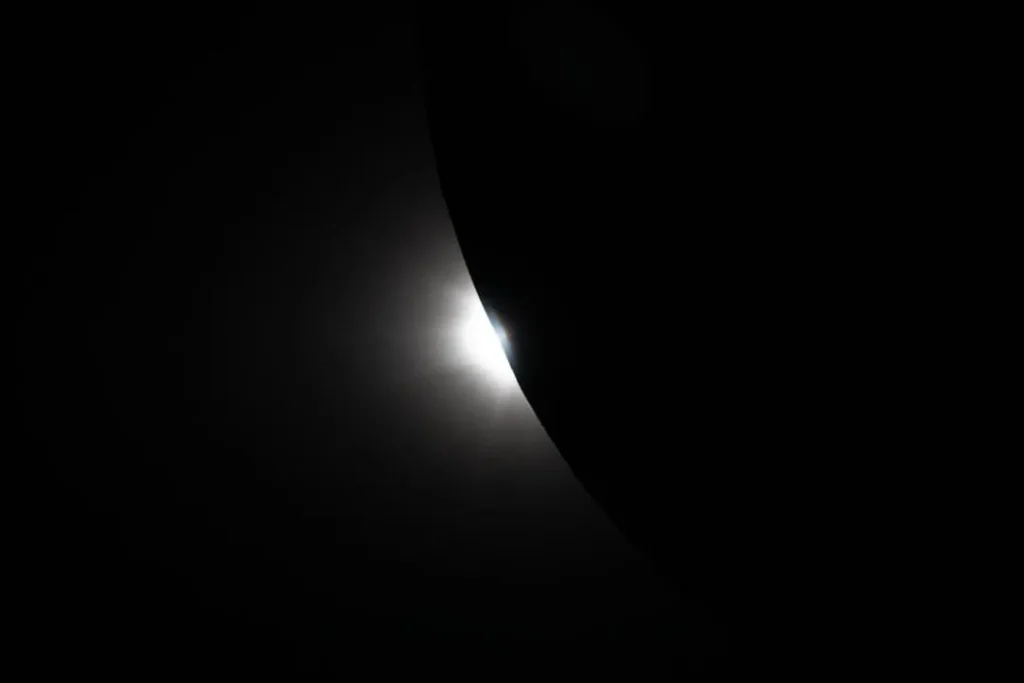 Foto da Lua a partir da missão Artemis II