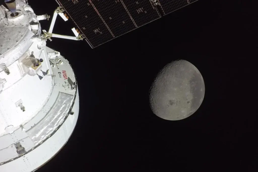 Foto da Lua a partir da missão Artemis II