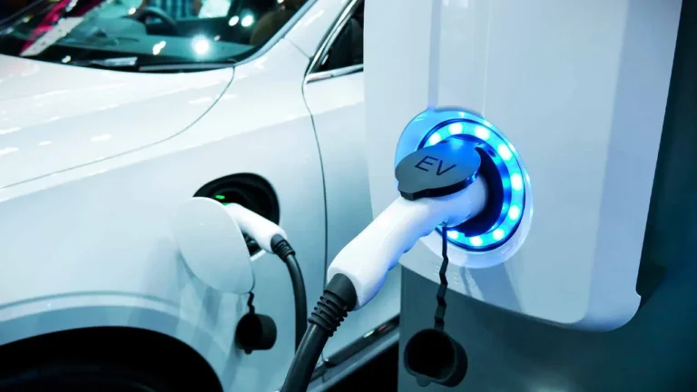 Importar carregador de carro elétrico pode valer a pena para empresas que querem revender equipamentos, instalar pontos de recarga ou estruturar uma rede própria