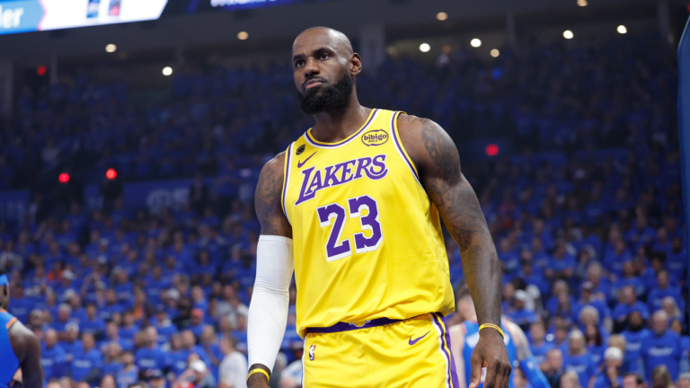 A pergunta que movimenta a NBA é direta: para onde vai LeBron James?
